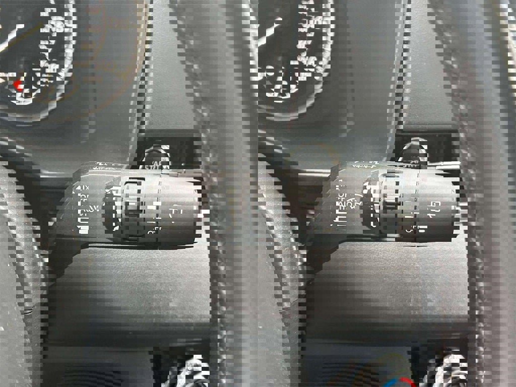 Used 2023 Mitsubishi Outlander SE image 24