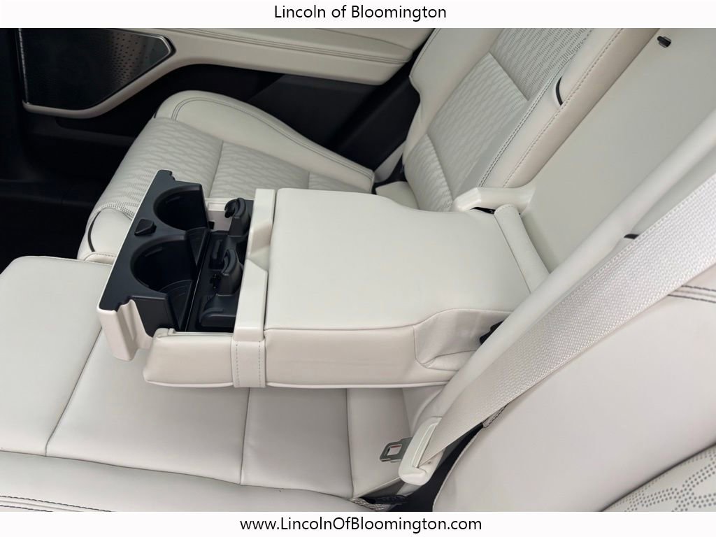 New 2026 Lincoln Nautilus Black Label w/ Jet Appearance Package image 32