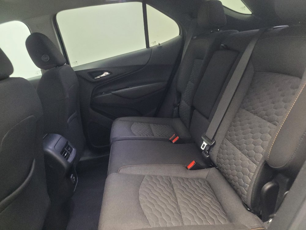 Used 2021 Chevrolet Equinox LT FWD image 18