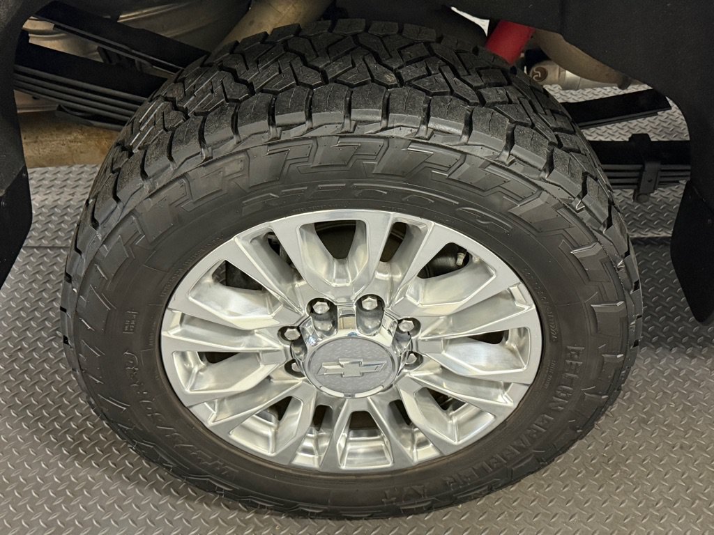 Used 2020 Chevrolet Silverado 3500 High Country w/ Z71 Off-Road Package AWD/4WD image 18