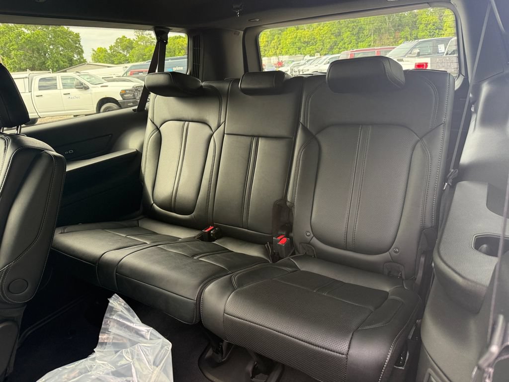 New 2026 Jeep Grand Wagoneer L Limited AWD/4WD image 30