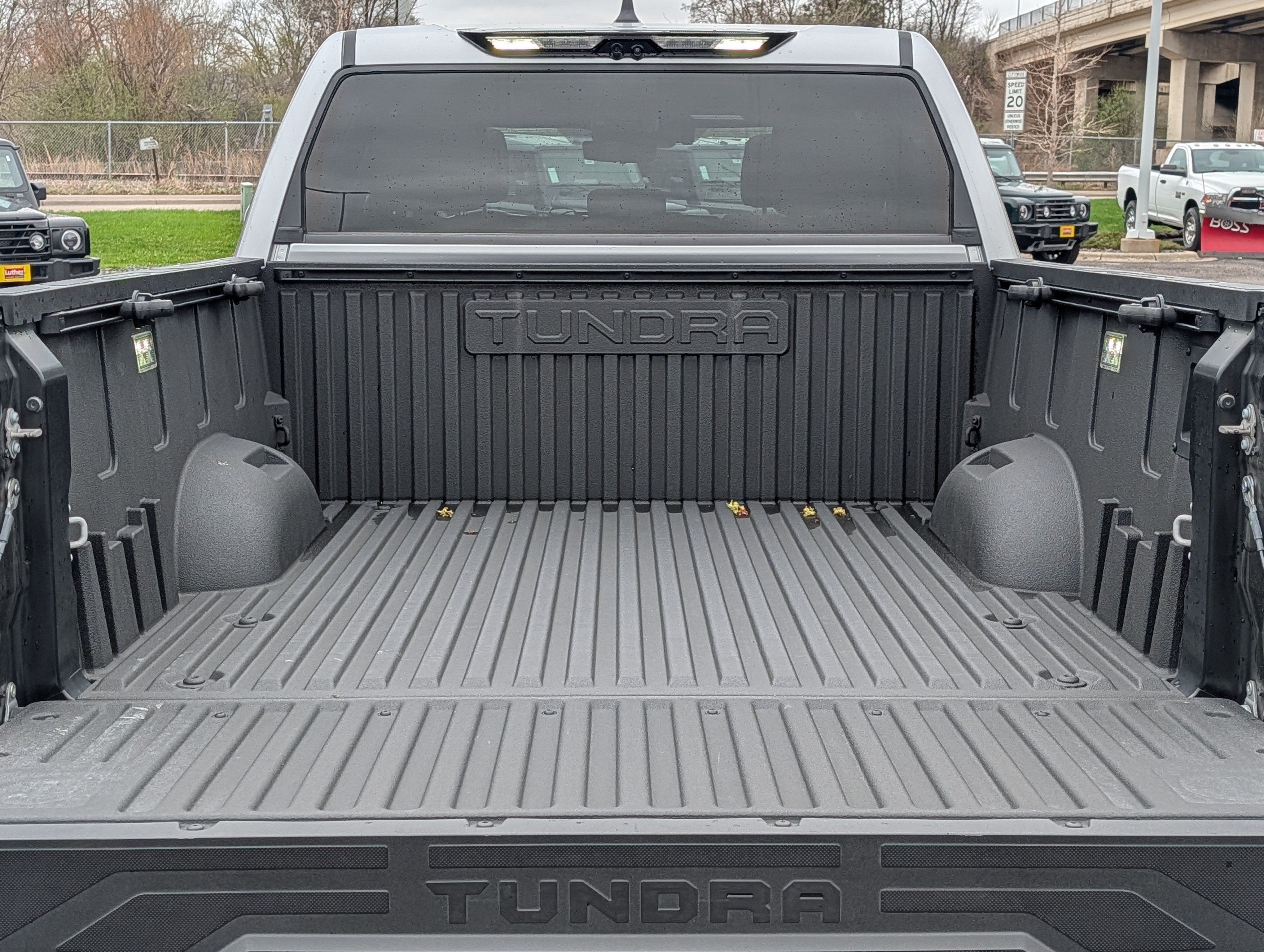 Used 2024 Toyota Tundra Platinum AWD/4WD image 17