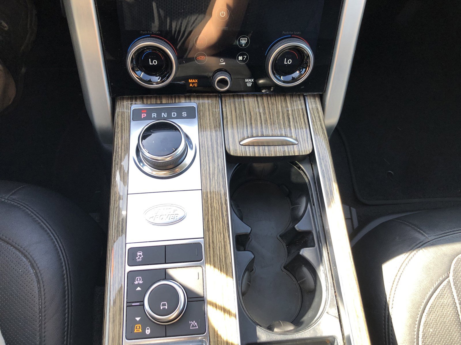 Used 2018 Land Rover Range Rover HSE image 23