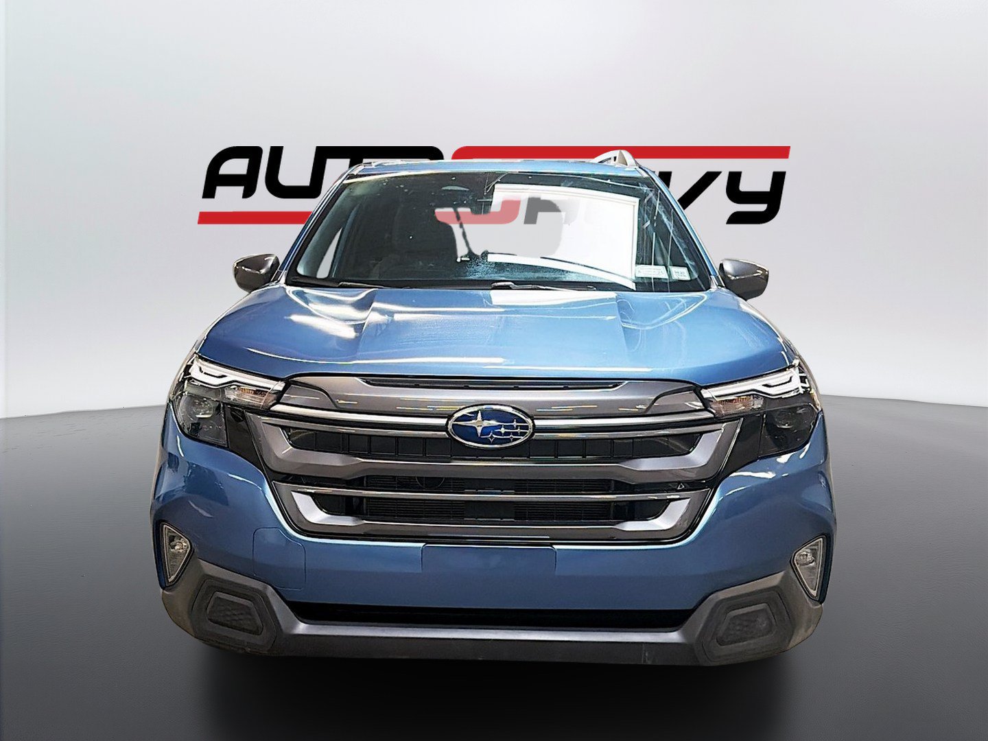 Used 2025 Subaru Forester Premium AWD/4WD image 2