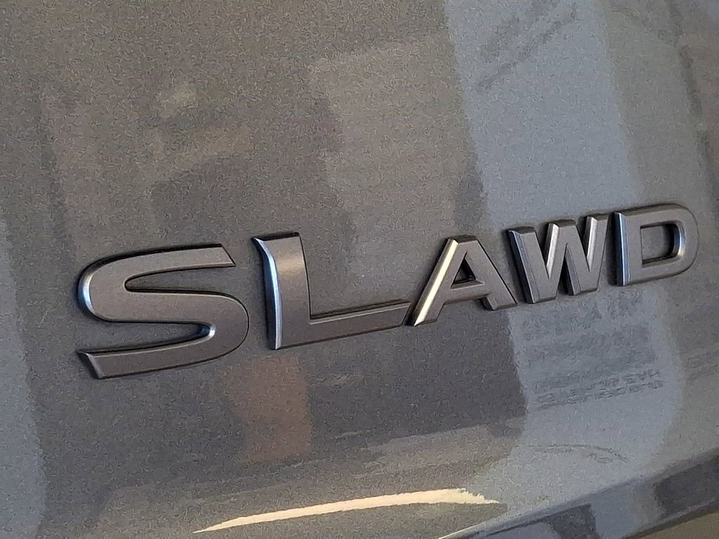 Certified 2025 Nissan Rogue SL w/ SL Premium Package AWD/4WD image 30