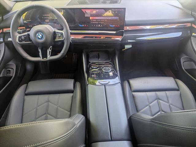 New 2026 BMW i5 eDrive40 w/ M Sport Package image 16