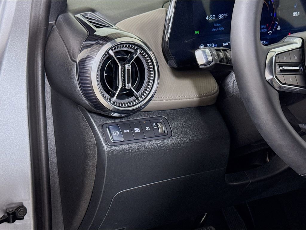 Certified 2025 Chevrolet Equinox LT w/ Convenience Package II image 8