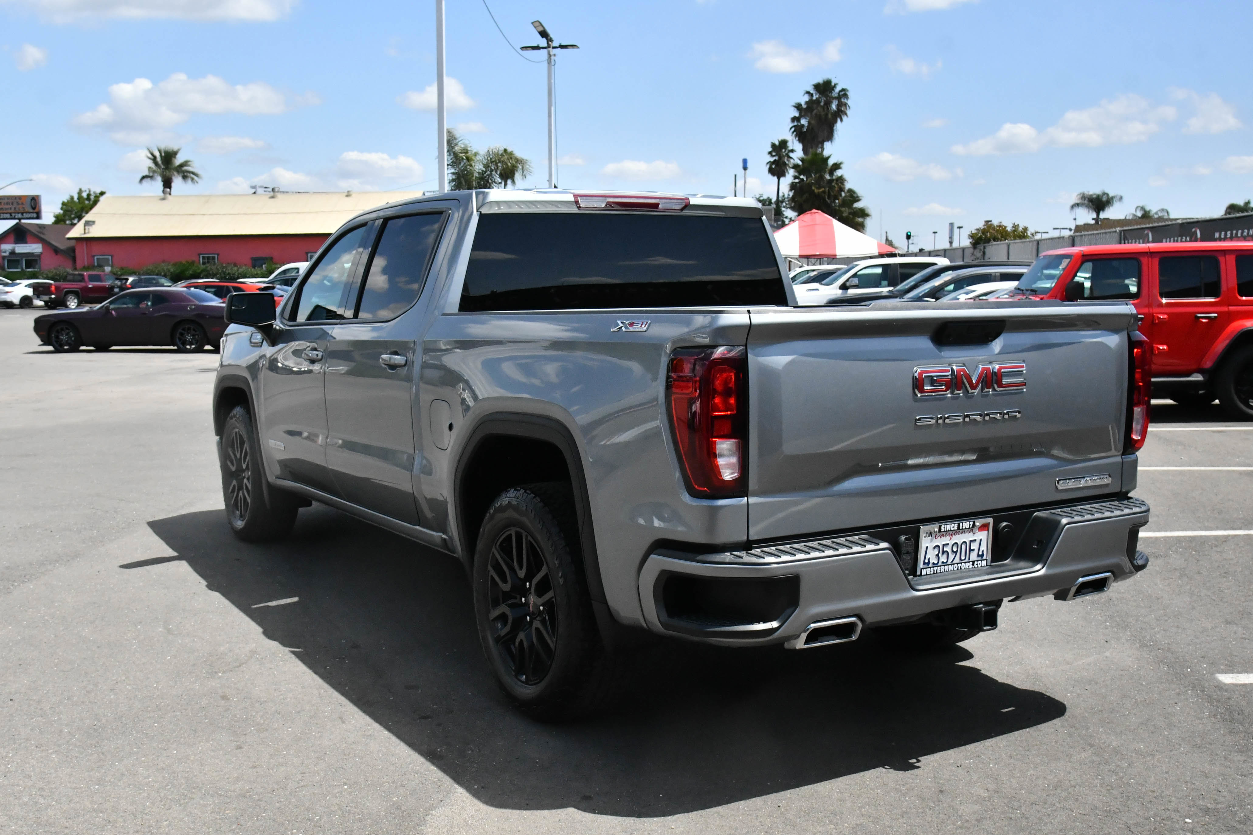Used 2025 GMC Sierra 1500 Elevation w/ X31 Off-Road Package AWD/4WD image 6