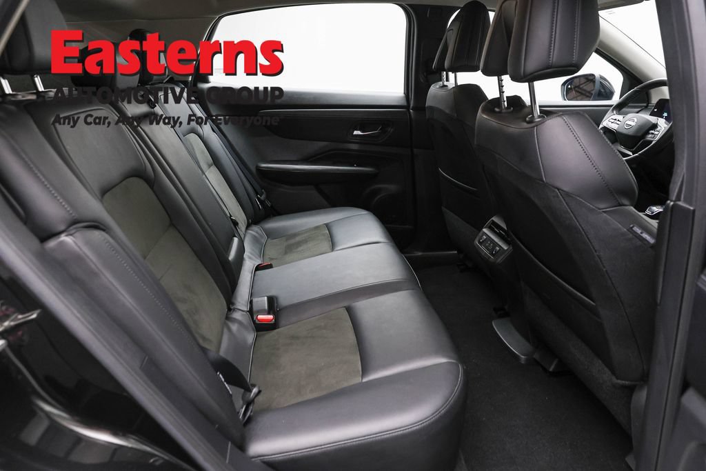 Used 2023 Nissan Ariya FWD image 24
