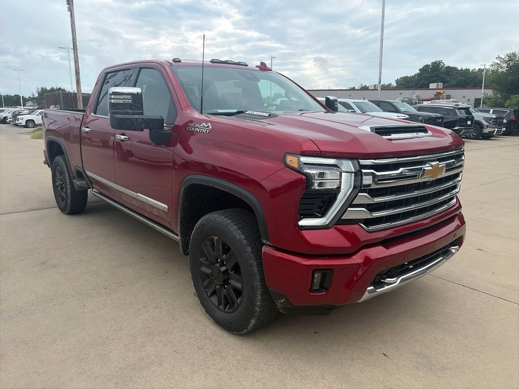 Used 2026 Chevrolet Silverado 2500 High Country w/ High Country Premium Package AWD/4WD image 5