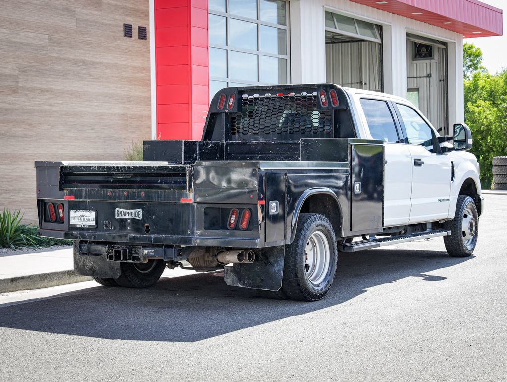 Used 2021 Ford F350 XLT AWD/4WD image 3