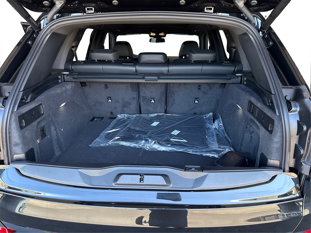 New 2026 BMW X5 xDrive40i w/ Climate Comfort Package image 13