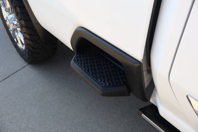 Used 2026 Chevrolet Silverado 2500 High Country w/ High Country Premium Package AWD/4WD image 12