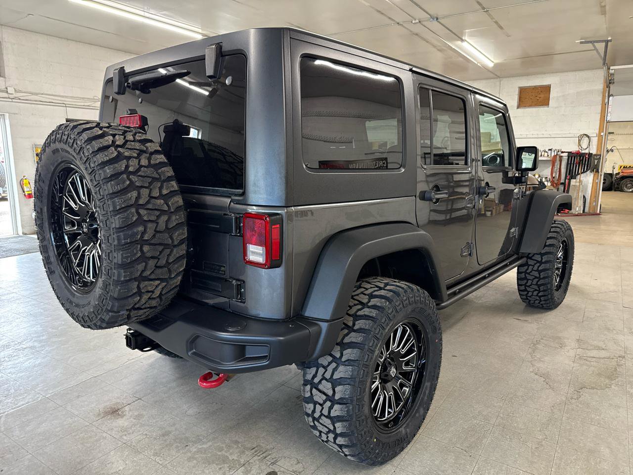 Used 2017 Jeep Wrangler Unlimited Rubicon image 81