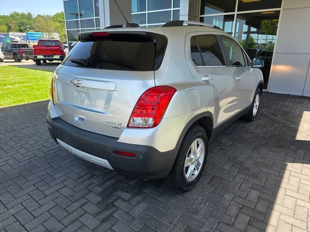 Used 2015 Chevrolet Trax LT w/ LT Sun and Sound Package AWD/4WD image 4