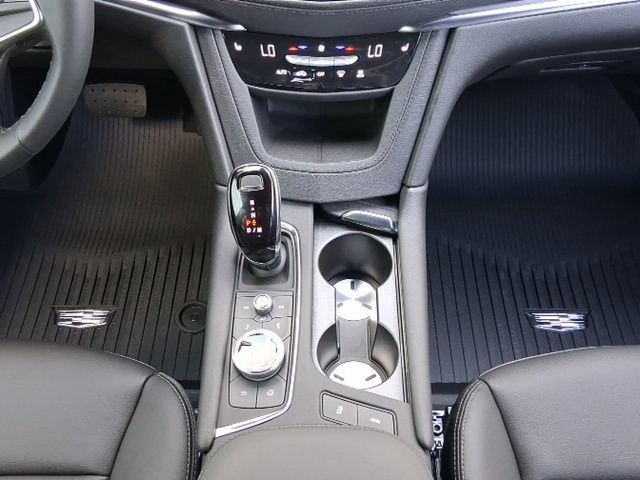 New 2026 Cadillac XT5 Luxury w/ LPO, Floor Liner Package image 13