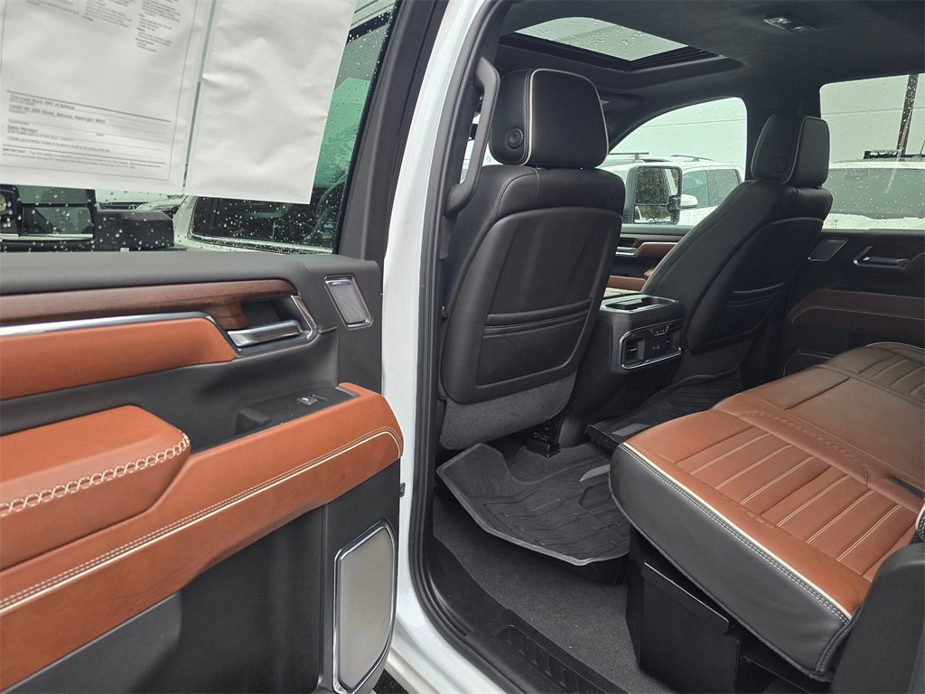 Used 2024 GMC Sierra 3500 Denali Ultimate image 50