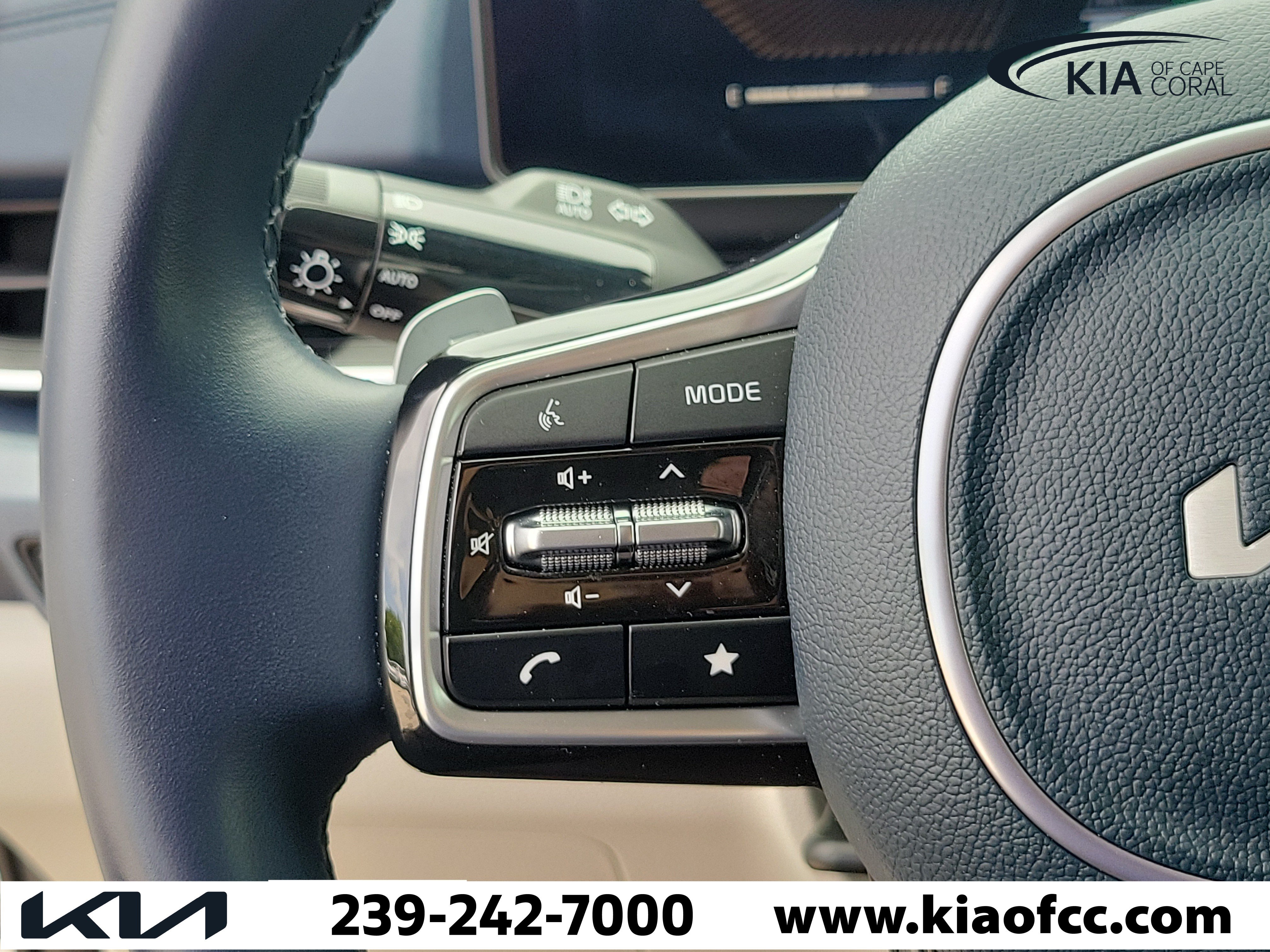 Certified 2026 Kia Carnival EX FWD image 26