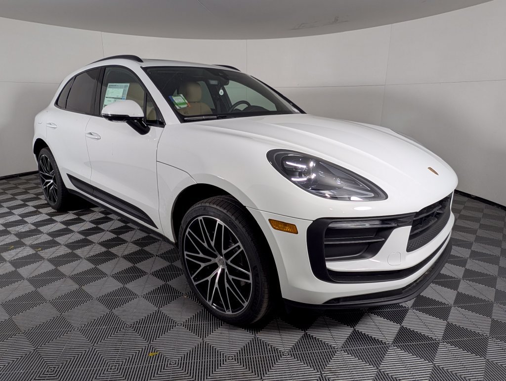 New 2026 Porsche Macan AWD/4WD image 9