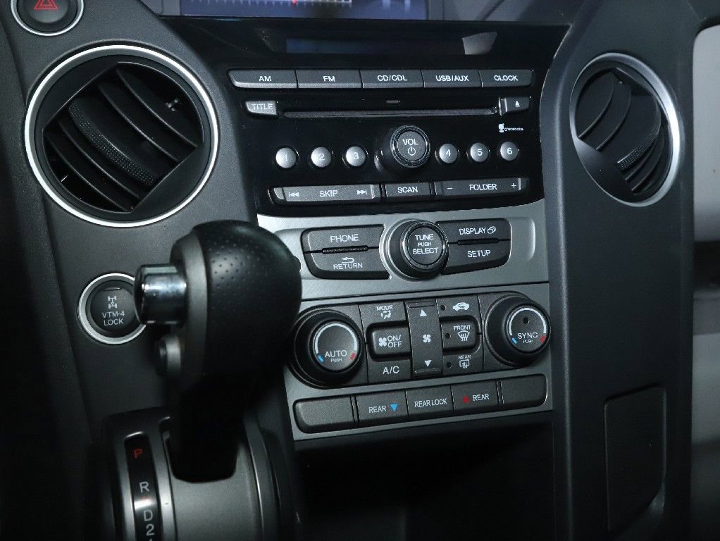 Used 2015 Honda Pilot LX image 25