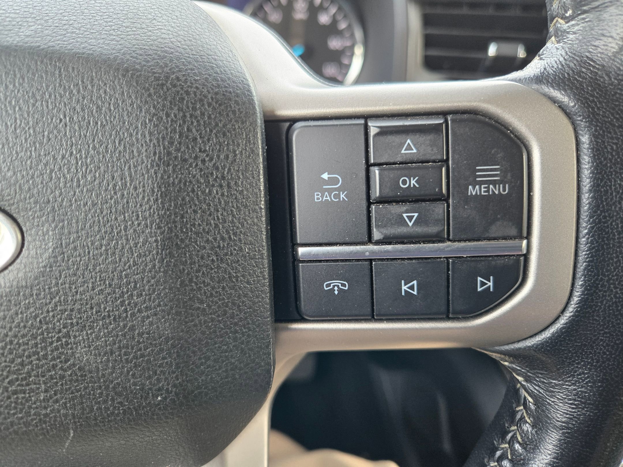 Used 2023 Ford Expedition Max XLT image 28