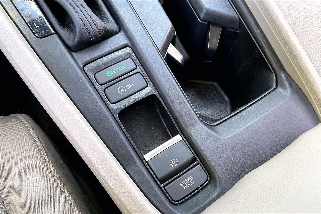 Used 2024 Honda Accord EX image 25