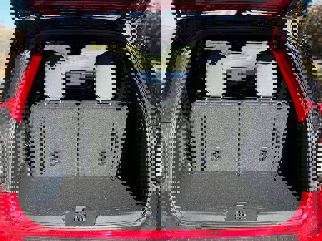 New 2026 Ford Explorer ST-Line w/ ST-Line Street Pack image 14