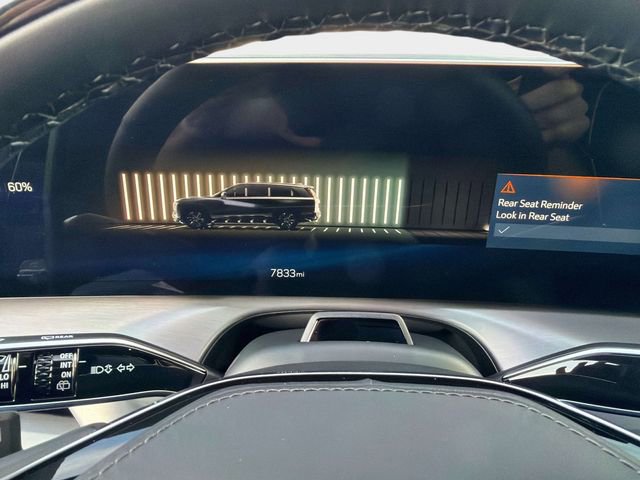 Used 2026 Cadillac Vistiq Premium Luxury image 28