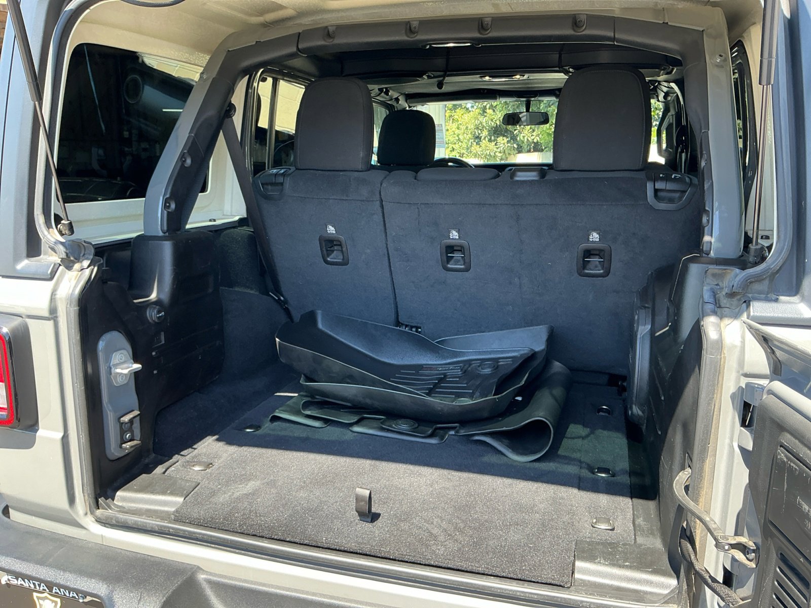 Used 2021 Jeep Wrangler Unlimited Sport image 29