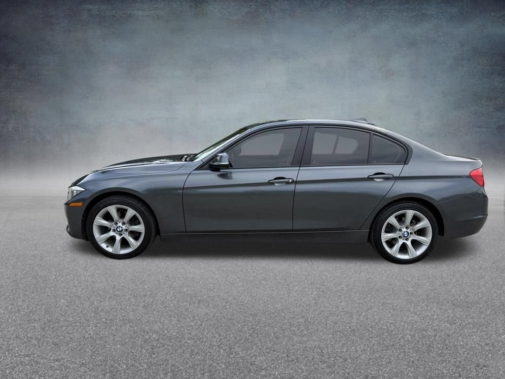 Used 2015 BMW 328i xDrive Sedan AWD/4WD image 3