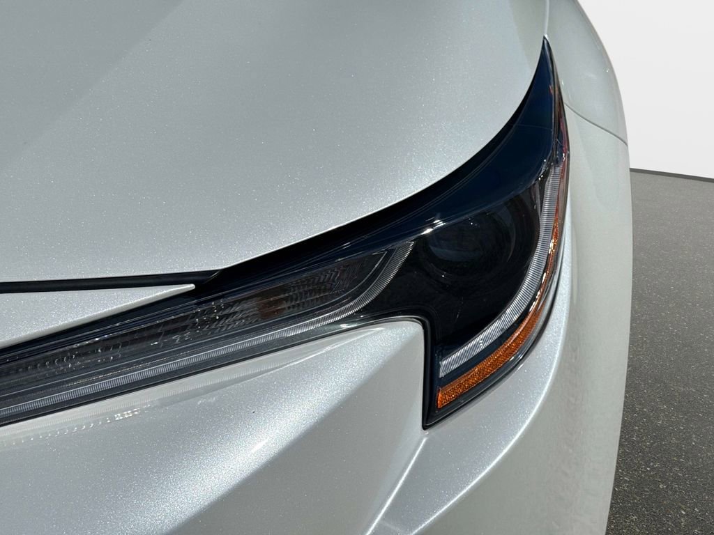 Used 2025 Toyota Corolla LE image 9