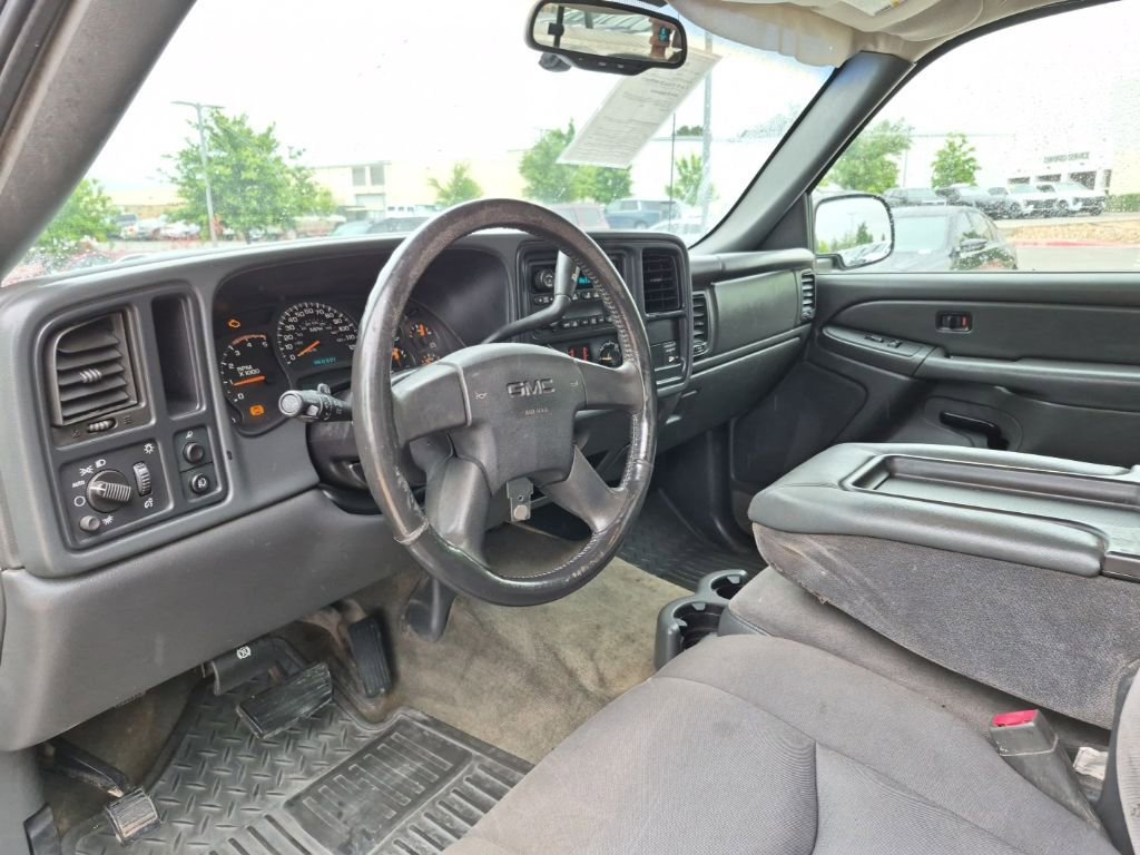 Used 2004 GMC Sierra 2500 SLE w/ Heavy-Duty Power Package image 20