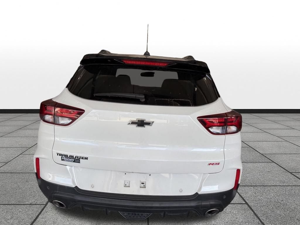 Used 2022 Chevrolet TrailBlazer RS w/ Sun and Liftgate Package FWD image 6