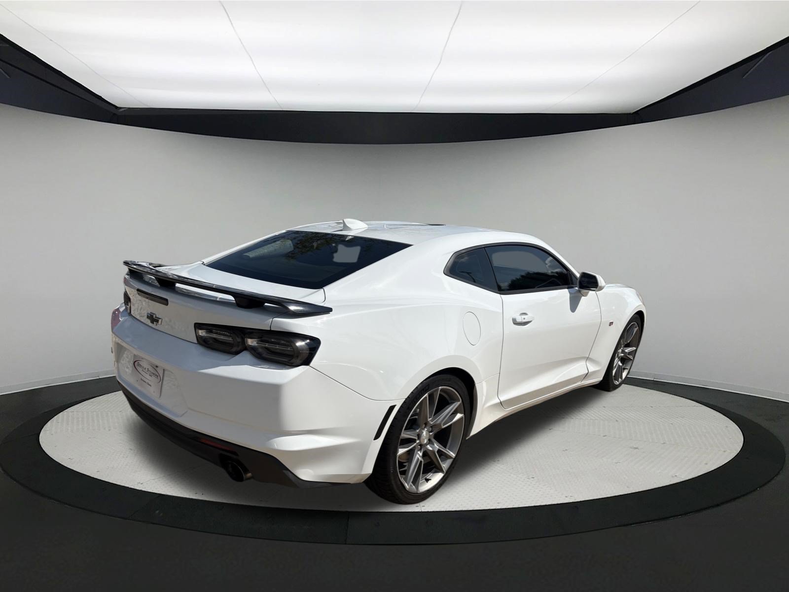 Used 2019 Chevrolet Camaro LT w/ RS Package RWD image 5