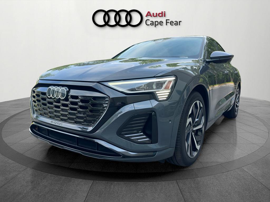 Used 2024 Audi Q8 e-tron Premium Plus w/ Premium Plus Package AWD/4WD image 3