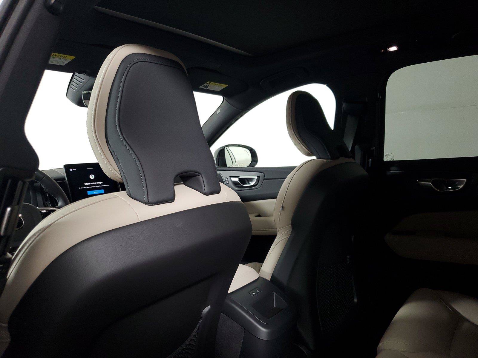 New 2027 Volvo XC60 B5 Plus AWD/4WD image 14