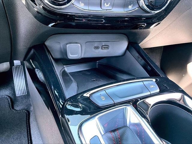 New 2026 Chevrolet Trax RS w/ Sunroof Package FWD image 24