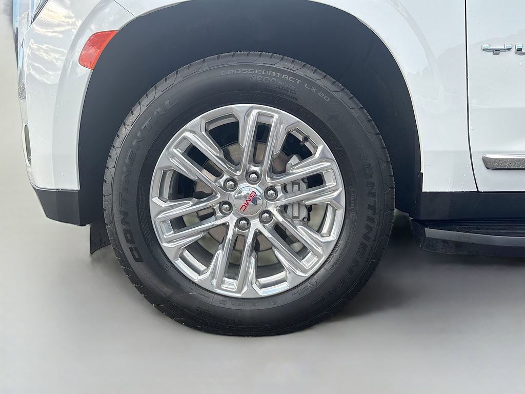 Used 2024 GMC Yukon XL SLT w/ SLT Luxury Package RWD image 13