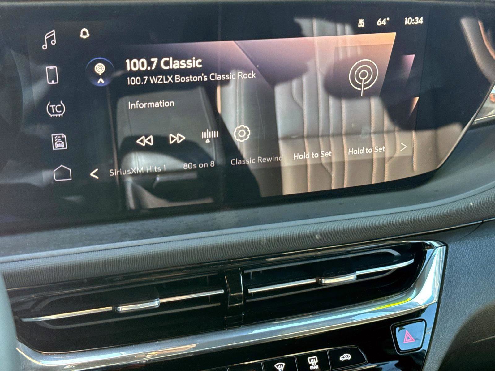 Certified 2025 Buick Envista Avenir image 23