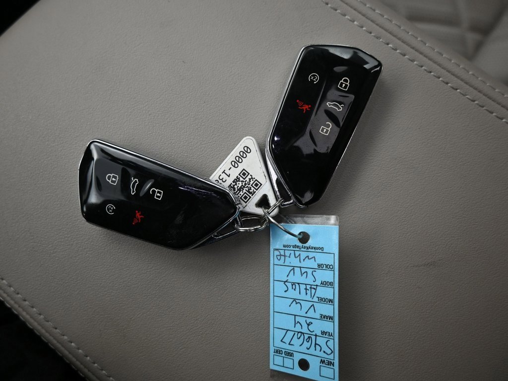 Used 2024 Volkswagen Atlas SEL Premium R-Line image 14