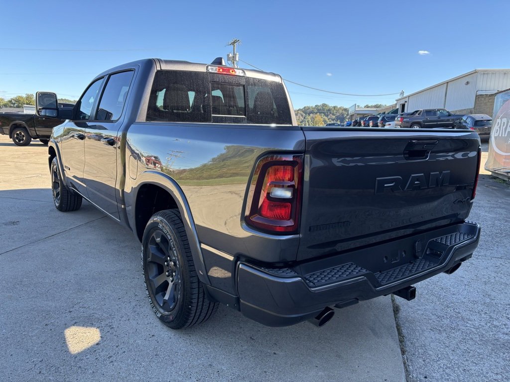 New 2026 RAM 1500 4x4 Crew Cab image 5