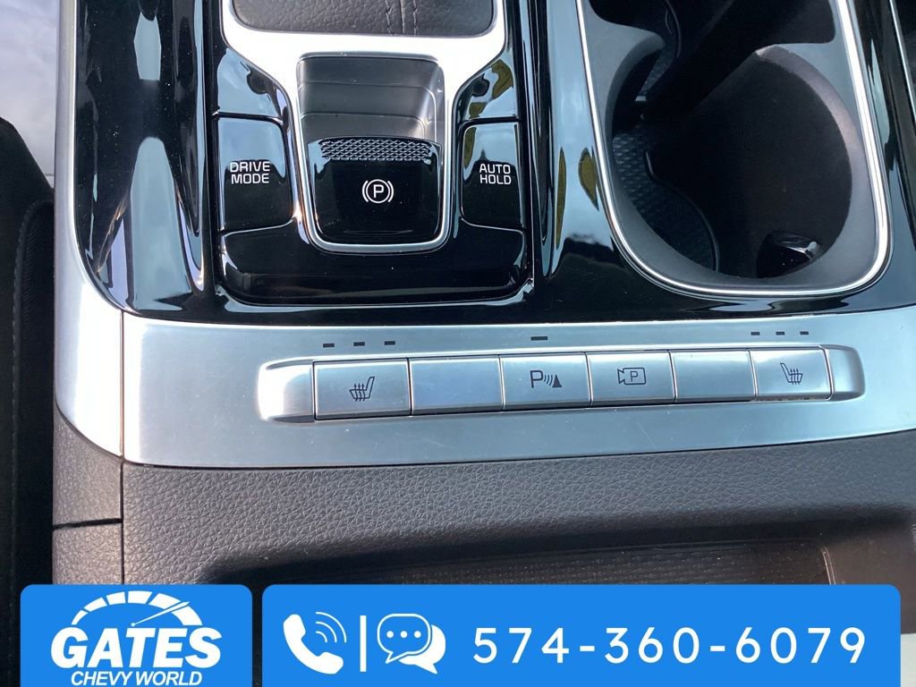 Used 2024 Kia Carnival EX image 31