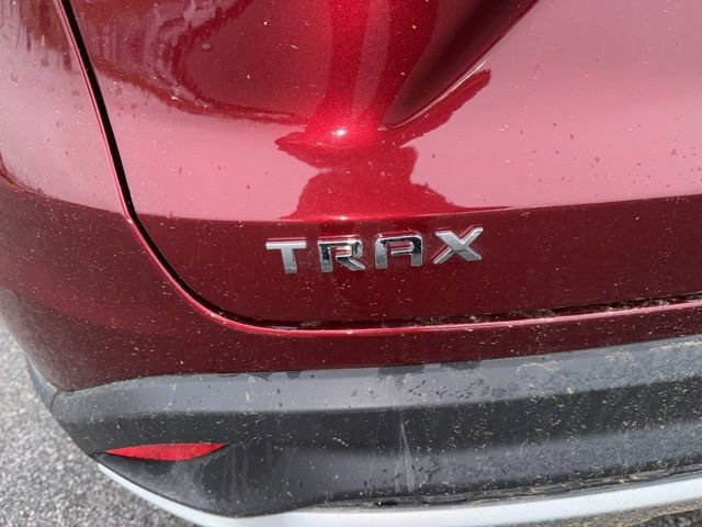 Used 2025 Chevrolet Trax LT w/ LT Convenience Package image 21