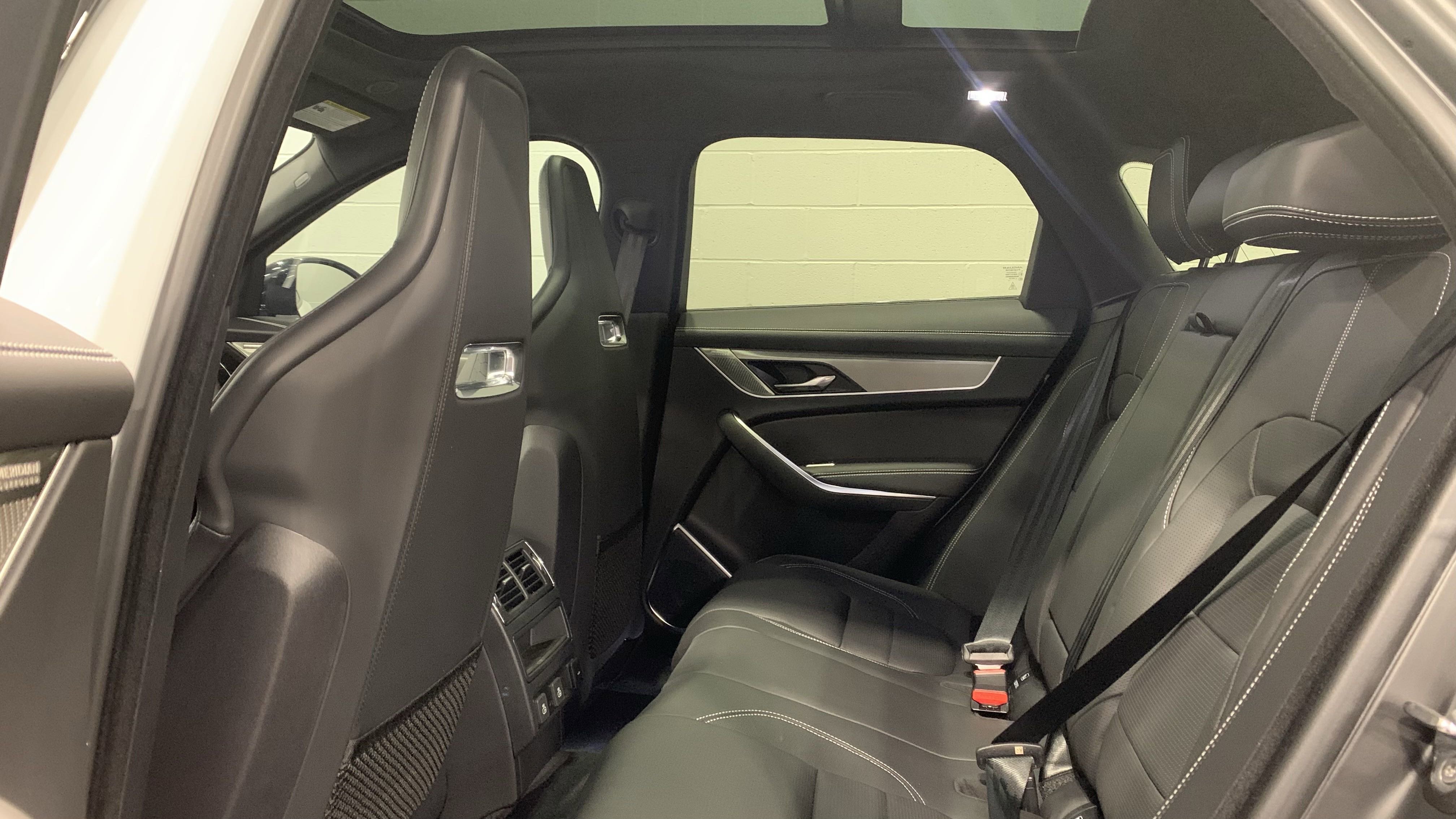 New 2026 Jaguar F-PACE R-Dynamic S image 6