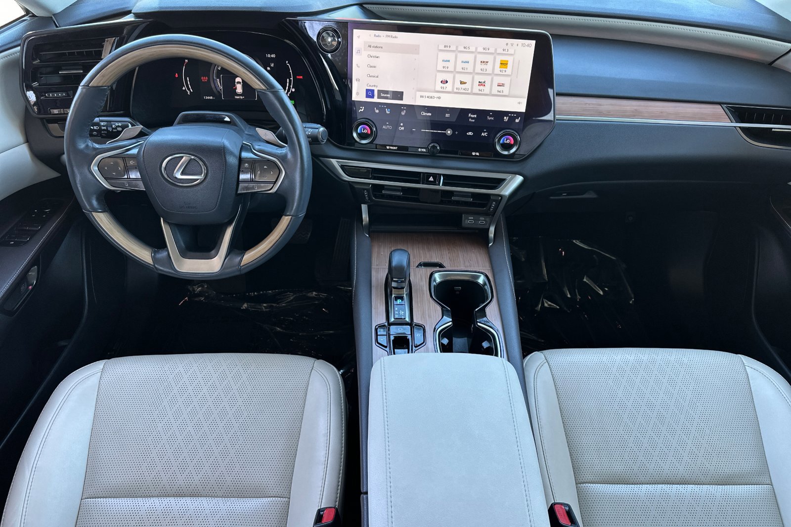 Used 2023 Lexus RX 350 w/ Cold Area Package AWD/4WD image 13