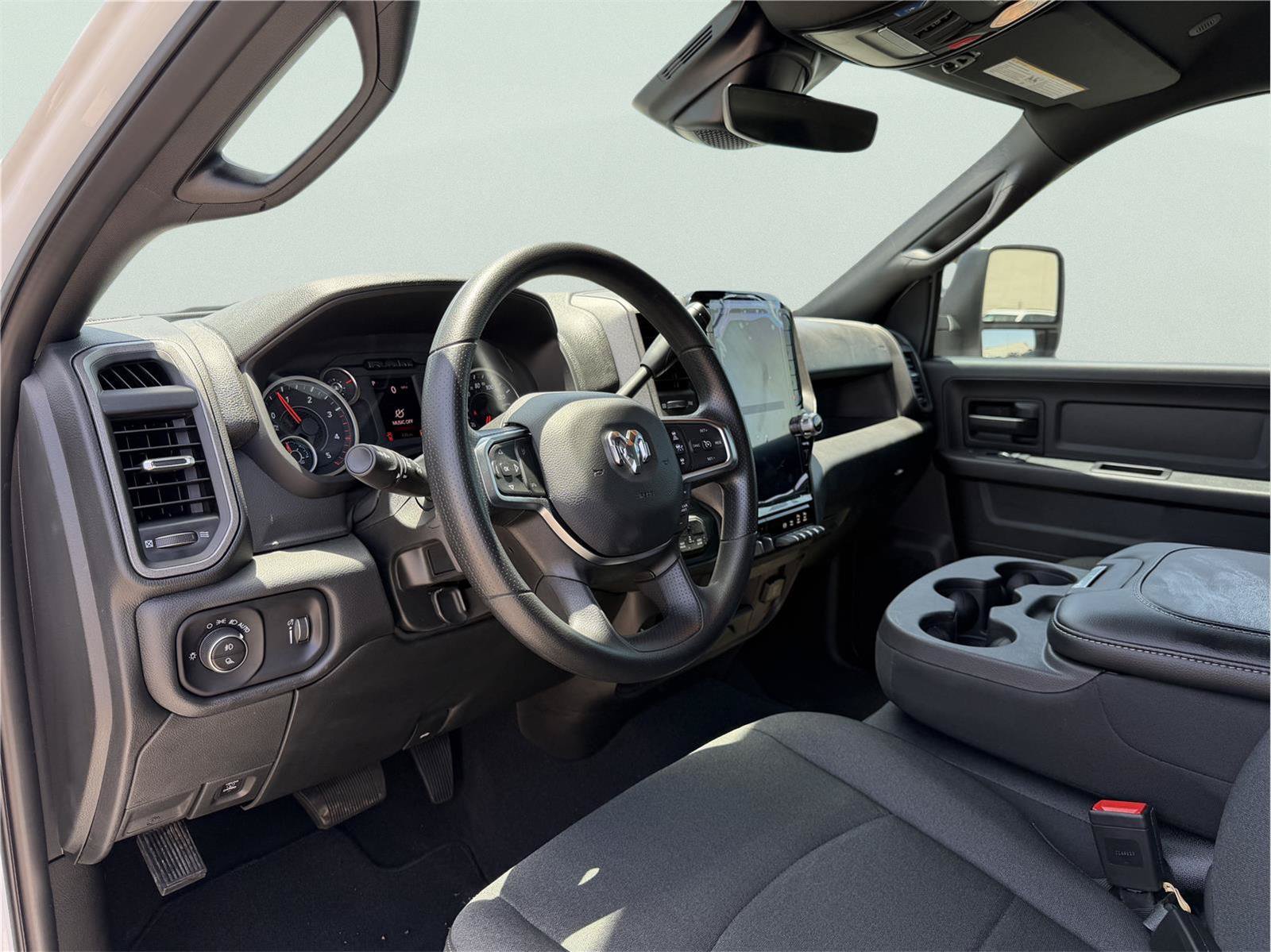 Used 2025 RAM 2500 Tradesman AWD/4WD image 15