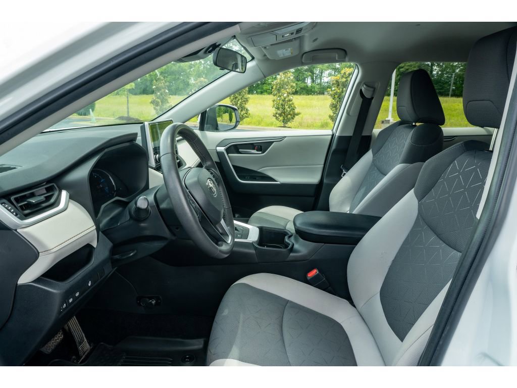 Used 2023 Toyota RAV4 XLE w/ XLE Grade Weather Package AWD/4WD image 12