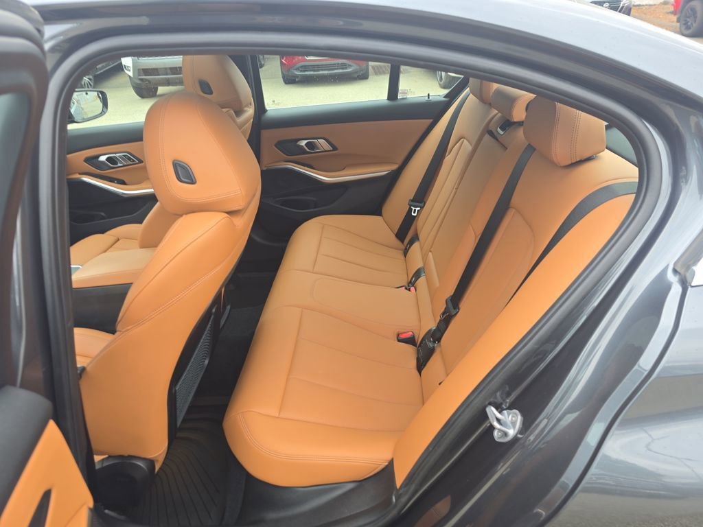 Used 2022 BMW 330e xDrive w/ Premium Package image 26