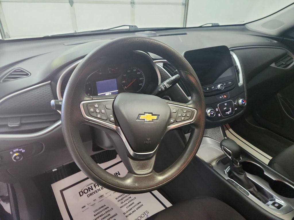 Used 2023 Chevrolet Malibu LS FWD image 18