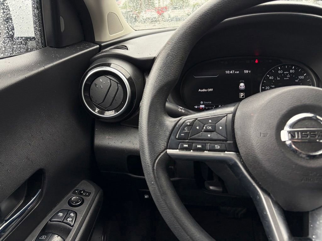 Used 2021 Nissan Kicks SV w/ Exterior Package FWD image 17